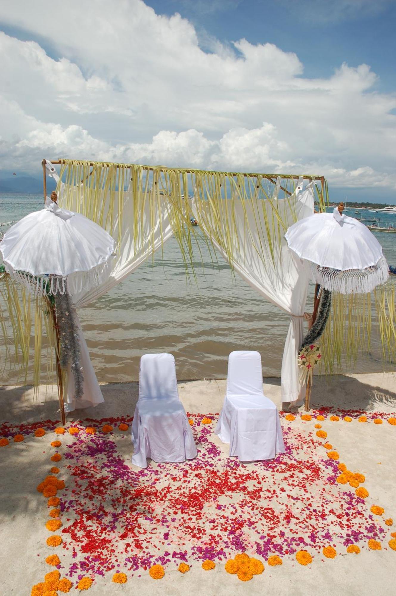Bay Shore Huts Nusa Lembongan  Ngoại thất bức ảnh